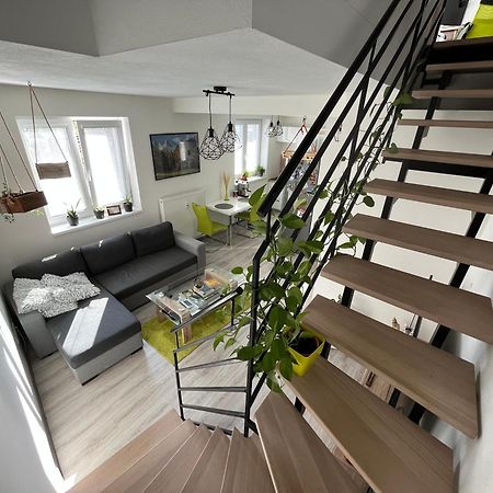 Tranquille Inn Apartment Kysucke Nove Mesto Eksteriør billede